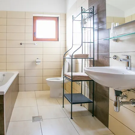 Villa Fiore Spinovci Rakotule