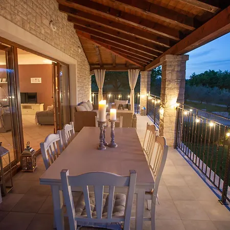 Fiore Spinovci Rakotule