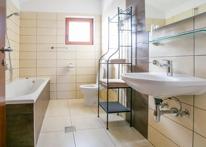 Villa Fiore Spinovci Rakotule